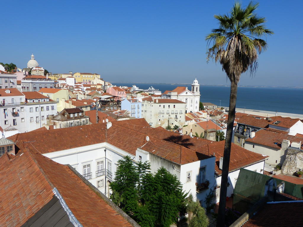 Bairrus Lisbon Apartments - Alfama Exterior photo